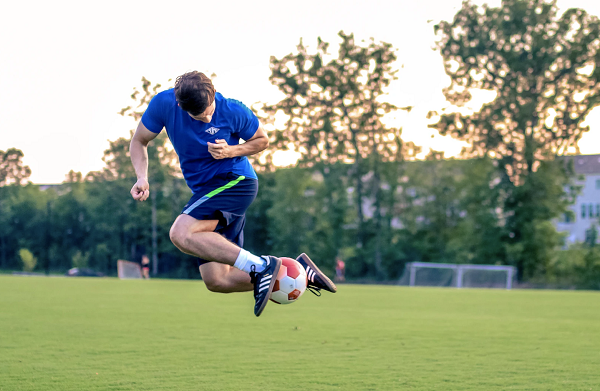 How to Keep Your Feet Healthy as a Football Player